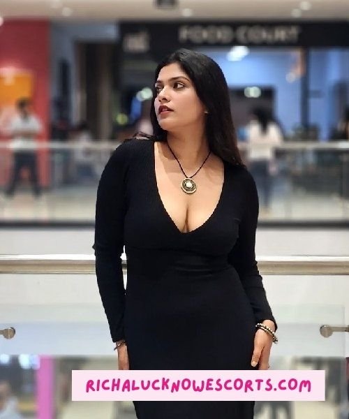 Ishita Verma - College Girl Escort