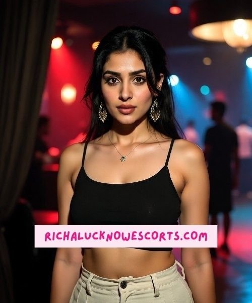 Suhani Verma - Party cal Girl Escort